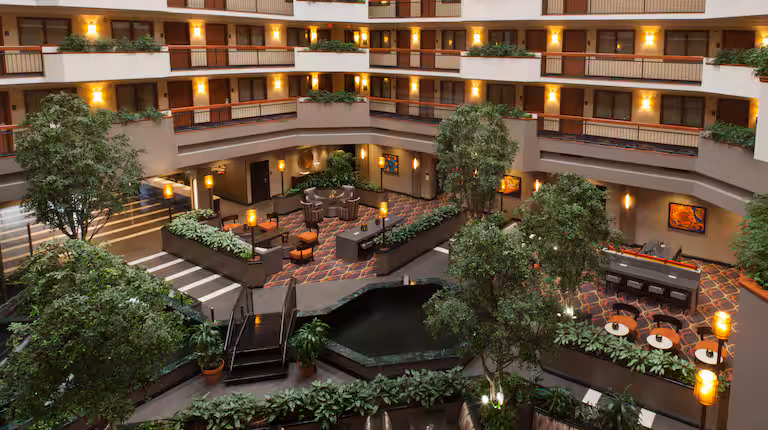 Embassy Suites by Hilton Austin Arboretum